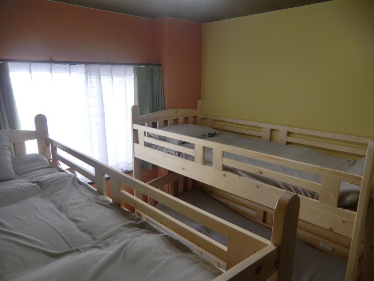 Guest House Kokokara Наха Экстерьер фото
